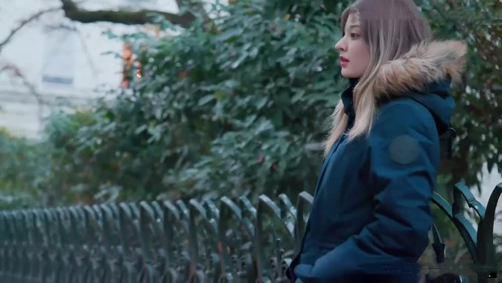 AI番号：迪丽热巴与古力娜扎，姐妹趁夫出差，互舔解渴激情四射